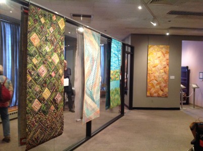 Seasonal Palettes exhibition at the New England Quilt Museum